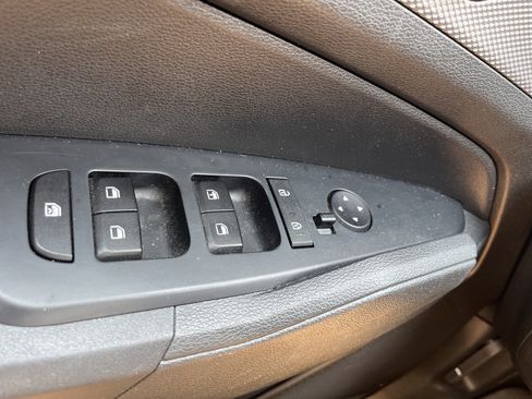 Used 2023 Kia Sportage LX AWD/4WD image 25