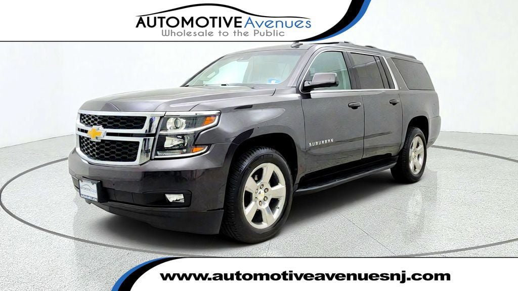 Used 2018 Chevrolet Suburban LT w/ Luxury Package AWD/4WD image 1