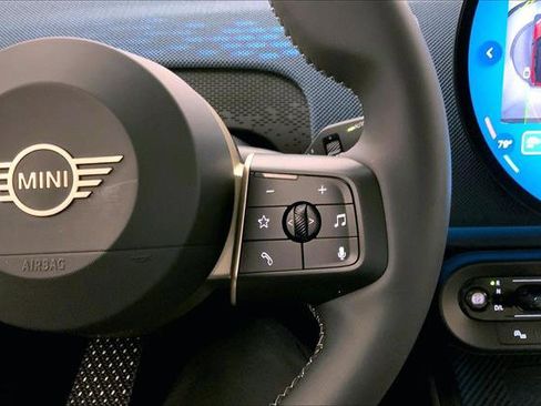 Certified 2025 MINI Cooper Countryman S image 19