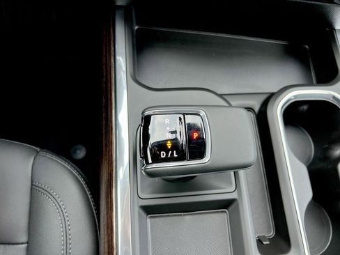 New 2026 GMC Sierra 1500 Elevation w/ Elevation Premium Package AWD/4WD image 27