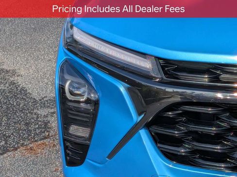 Used 2025 Chevrolet Trax RS w/ Driver Confidence Package FWD image 10