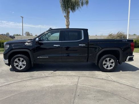 Used 2024 GMC Sierra 1500 SLT AWD/4WD image 5