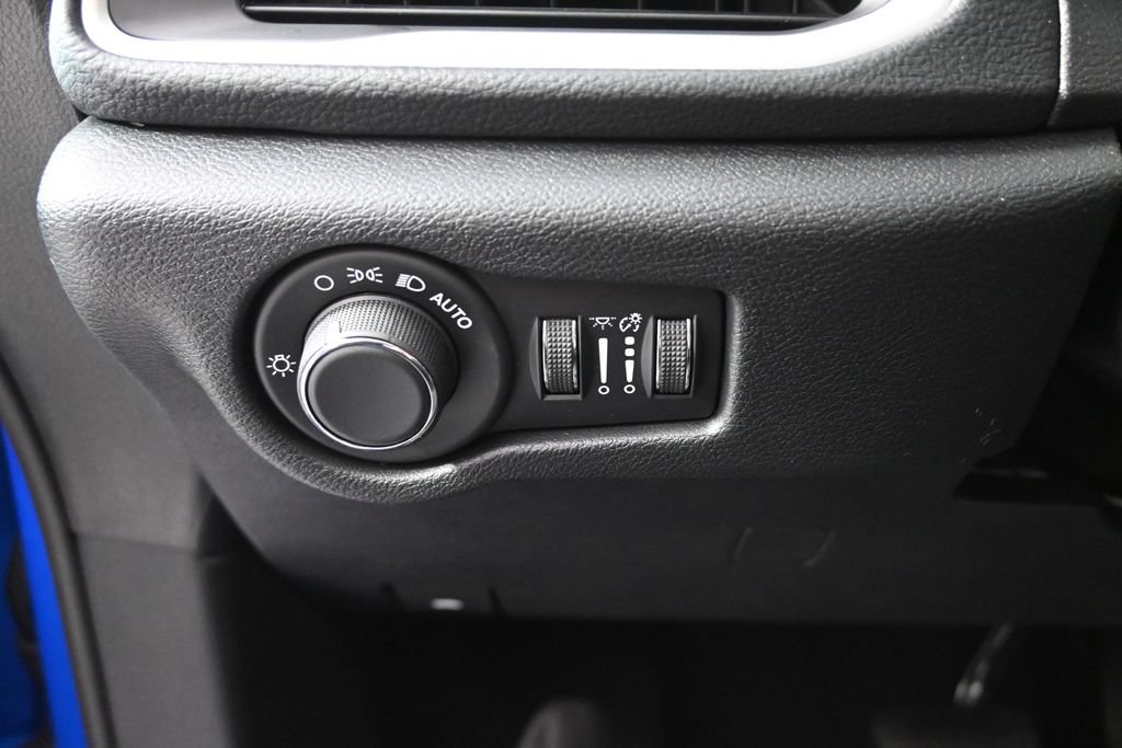 New 2027 Chrysler Pacifica Select AWD/4WD image 27
