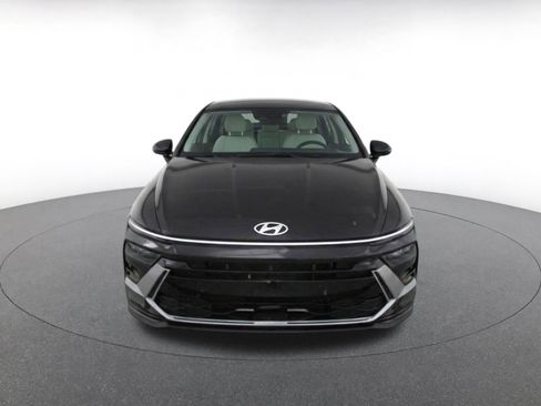 Used 2025 Hyundai Sonata SEL FWD image 2