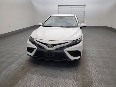 Used 2021 Toyota Camry SE w/ Carpet Mat Package (TMS) FWD image 15