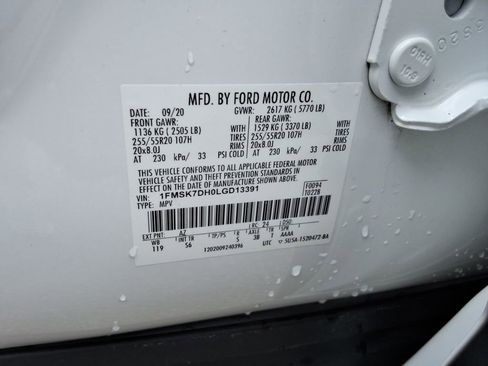 Used 2020 Ford Explorer XLT w/ Equipment Group 202A RWD image 37