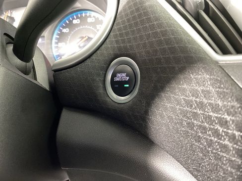 Used 2025 Chevrolet Malibu LT image 25