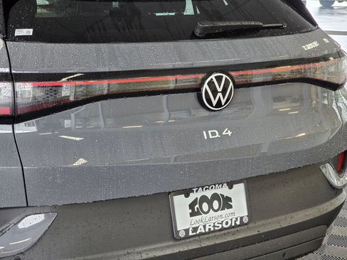 New 2026 Volkswagen ID.4 Pro image 13