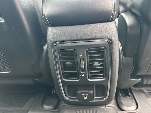 Certified 2021 Jeep Grand Cherokee Freedom Edition image 29