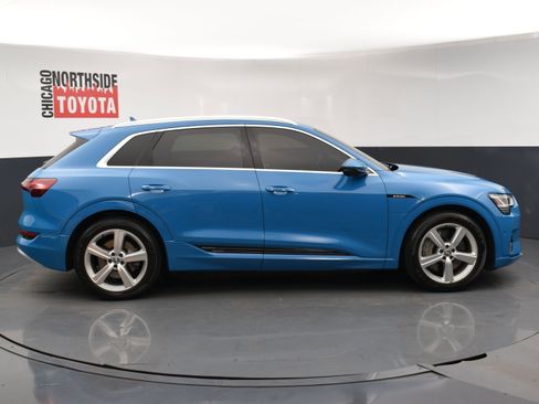Used 2019 Audi e-tron Premium Plus AWD/4WD image 5