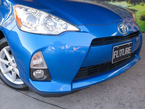 Used 2014 Toyota Prius C Four image 6
