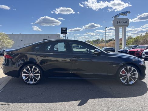 Used 2022 Jaguar XF R-Dynamic SE AWD/4WD image 7
