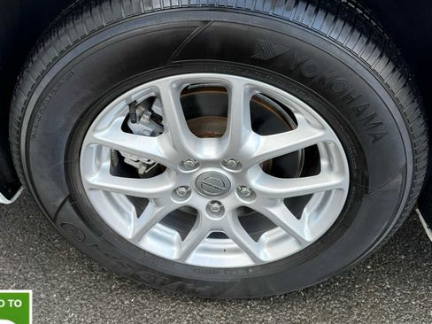 Certified 2024 Chrysler Pacifica Touring-L image 26