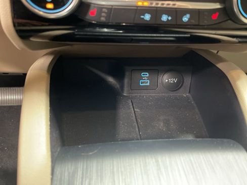 Used 2022 Ford Escape SEL image 31