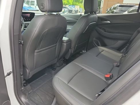 Used 2025 Buick Encore GX Sport Touring w/ Advanced Technology Package FWD image 10
