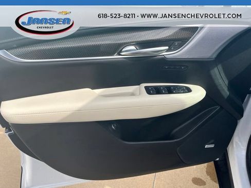 Used 2023 Cadillac XT5 Sportv w/ Technology Package AWD/4WD image 14