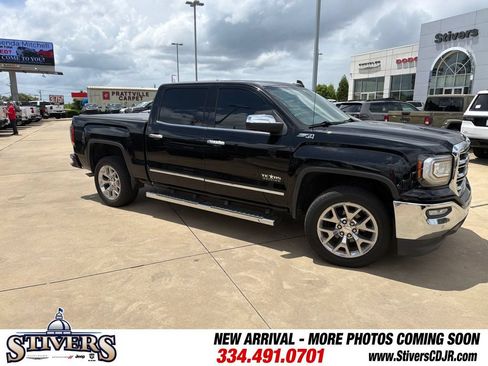 Used 2018 GMC Sierra 1500 SLT w/ Texas SLT Premium Package AWD/4WD image 11