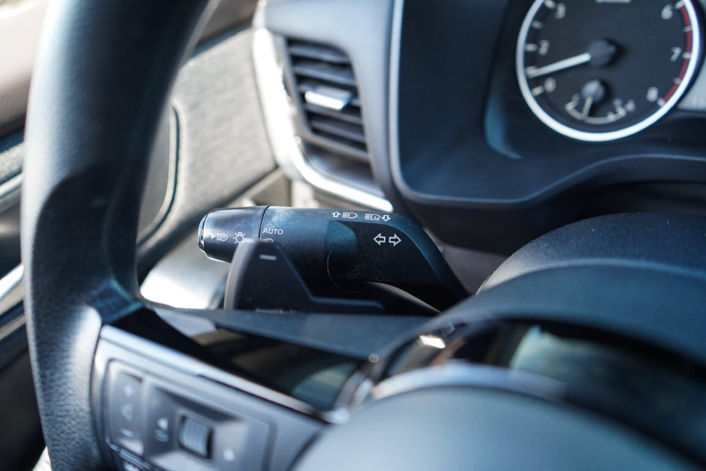 Used 2023 Nissan Rogue SV FWD image 33