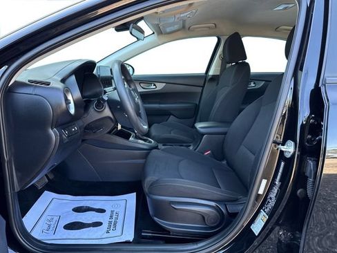 Used 2021 Kia Forte LXS FWD image 10