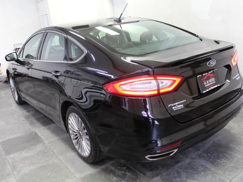Used 2014 Ford Fusion Titanium FWD image 4