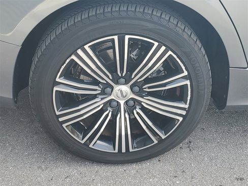 Used 2020 Volvo S60 T6 Inscription image 13