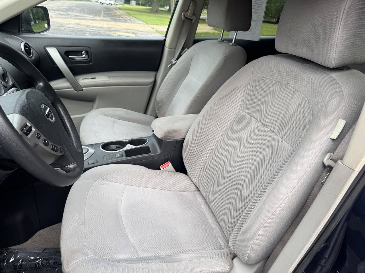 Used 2015 Nissan Rogue S w/ Convenience Package FWD image 26