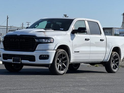 New 2026 RAM 1500 Laramie AWD/4WD image 7