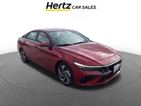 Used 2025 Hyundai Elantra Limited FWD image 1