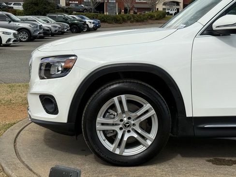 Used 2023 Mercedes-Benz GLB 250 image 12