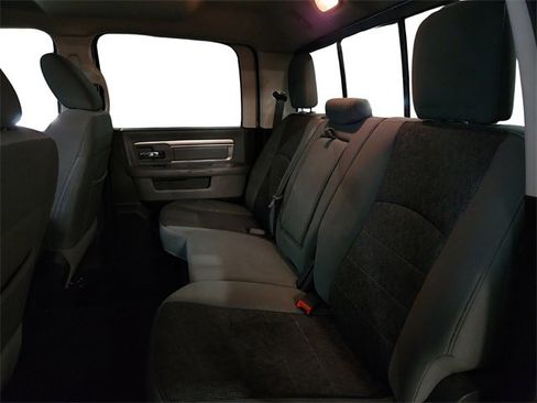 Used 2020 RAM 1500 Classic SLT w/ Luxury Group image 21