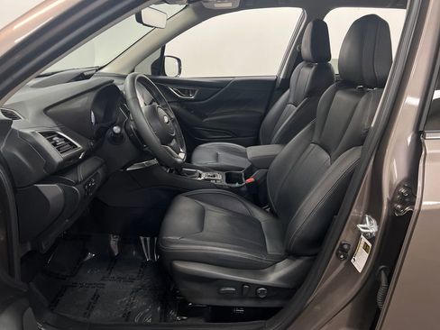 Used 2024 Subaru Forester Touring w/ POP Package 3 AWD/4WD image 11