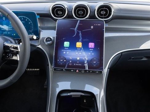 New 2026 Mercedes-Benz GLC 300 GLC 300 image 25