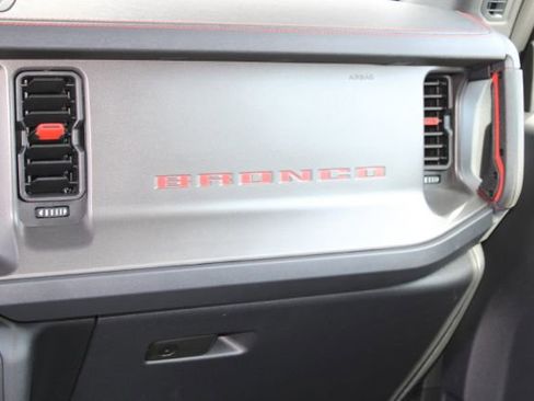 Used 2025 Ford Bronco Raptor AWD/4WD image 19