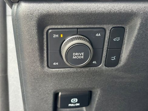 Used 2025 Ford Expedition Max Active AWD/4WD image 20