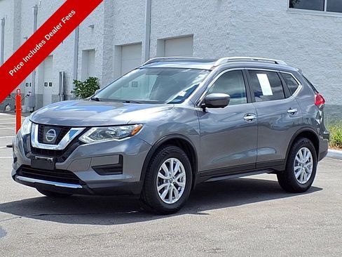 Used 2017 Nissan Rogue SV w/ Sun & Sound Touring Package AWD/4WD image 3