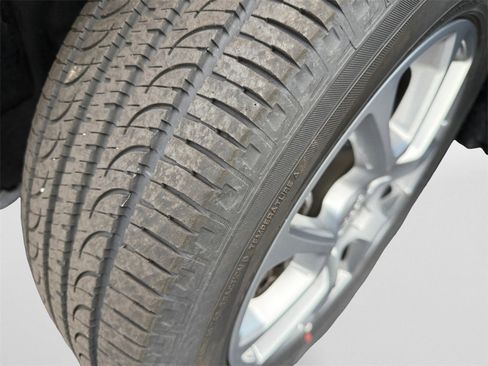 Used 2023 Jeep Compass Latitude w/ Sun and Sound Group image 20