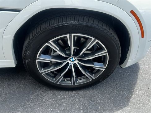 Used 2026 BMW X6 xDrive40i w/ Climate Comfort Package AWD/4WD image 11