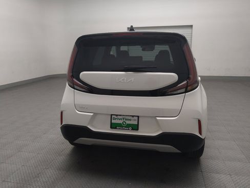 Used 2025 Kia Soul LX image 7