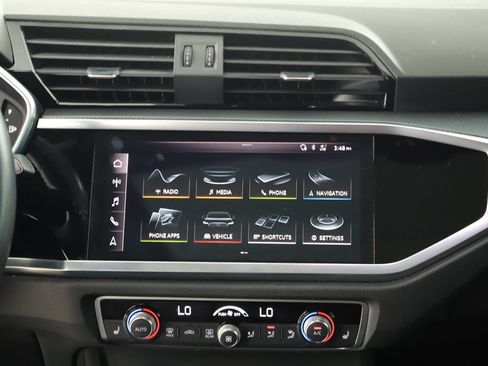Used 2019 Audi Q3 2.0T Prestige AWD/4WD image 18