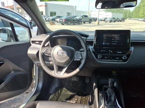 Used 2024 Toyota Corolla XSE FWD image 11