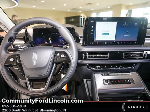 New 2026 Lincoln Aviator AWD image 11