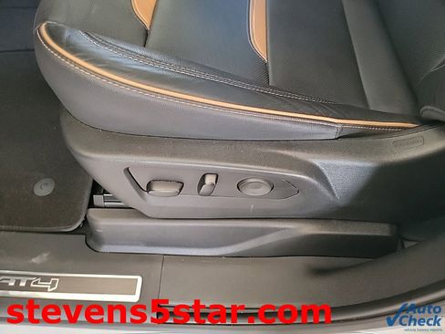 Used 2023 GMC Yukon XL AT4 w/ Technology Package image 13