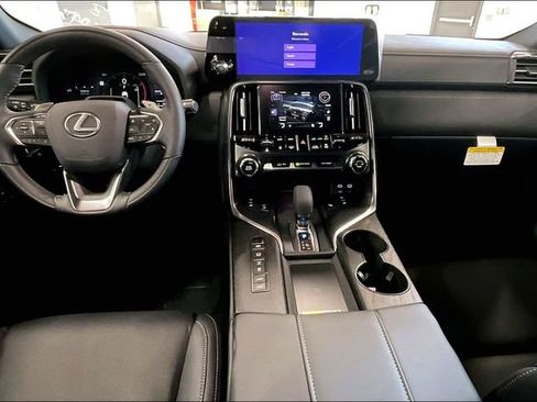 New 2026 Lexus LX 700h Luxury image 5