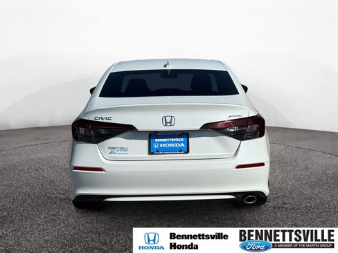 Used 2025 Honda Civic Sport image 4
