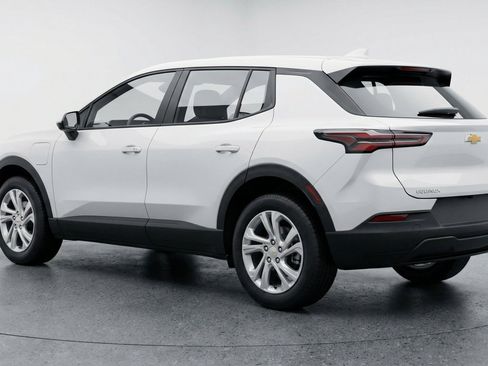 Used 2025 Chevrolet Equinox LT FWD image 6