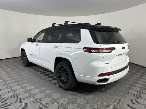 Used 2024 Jeep Grand Cherokee L Summit w/ Advanced Protech Group IV image 8