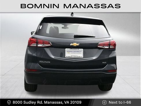 Used 2022 Chevrolet Equinox LS w/ LS Convenience Package image 4