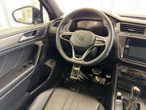 Used 2024 Volkswagen Tiguan SE R-Line FWD image 27