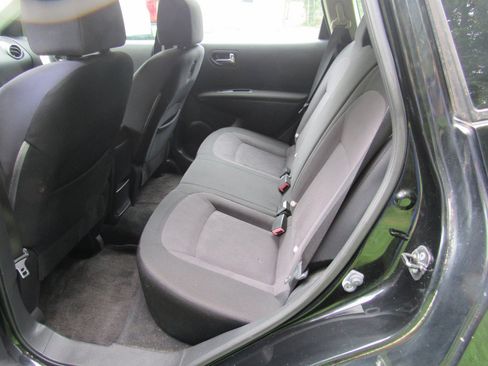 Used 2013 Nissan Rogue S AWD/4WD image 8