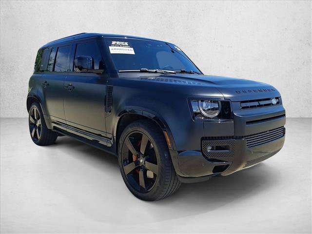 Used 2024 Land Rover Defender 110 X AWD/4WD image 3